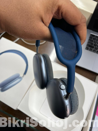 AirPod Max sky blue with blue headband